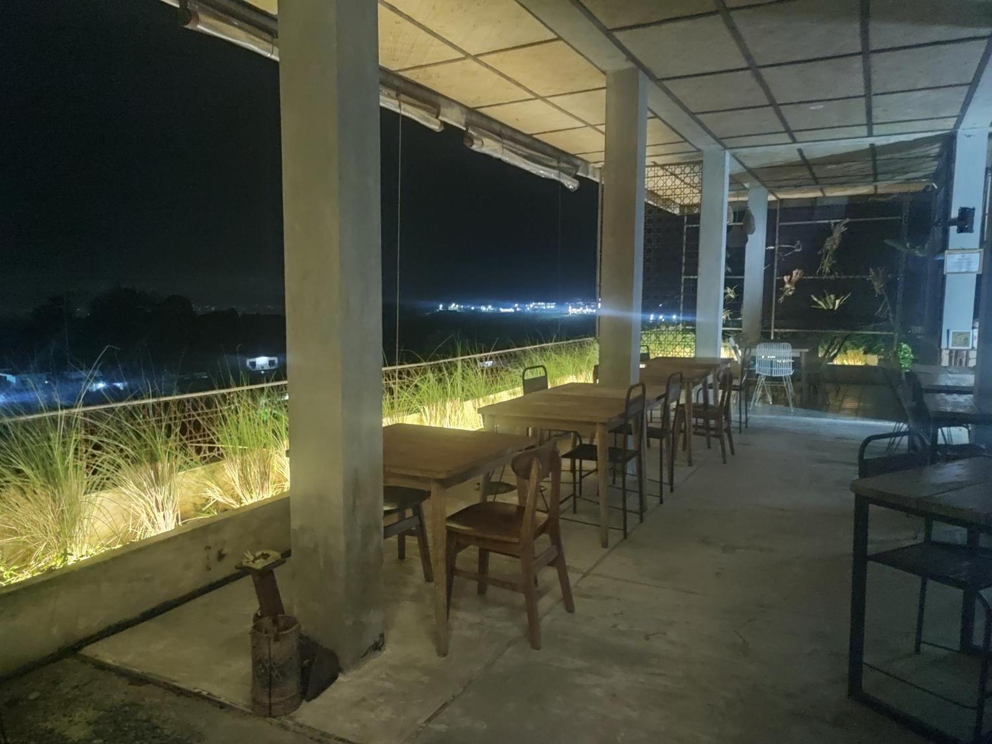 Gunza Bed And Breakfast Джатилувих Екстериор снимка